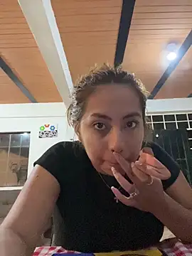 Emily Joee online show from October 19, 2025, 3:51 am