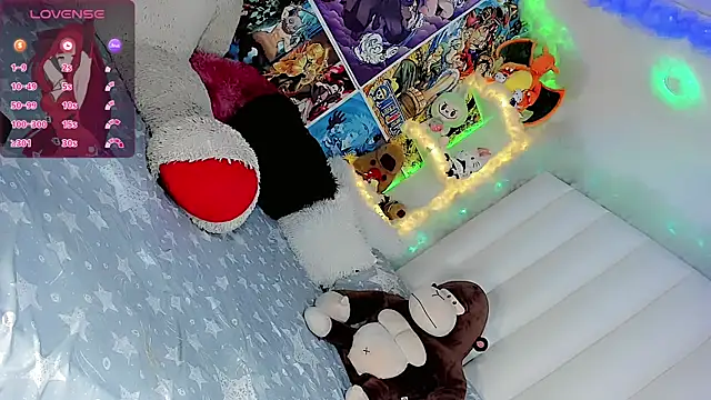 Estefany Leeon online show from November 20, 2025, 3:56 pm