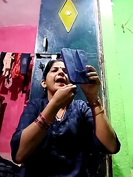 Snapshot of Karishma_cute chatting on October 20, 2025, 9:59 pm Karishma cute online show from October 20, 2025, 9:59 pm