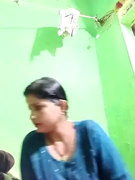 Snapshot of Karishma_cute chatting on November 16, 2025, 12:33 pm Karishma cute online show from November 16, 2025, 12:33 pm