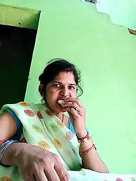 Snapshot of Karishma_cute chatting on November 22, 2025, 6:45 am Karishma cute online show from November 22, 2025, 6:45 am