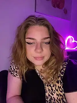 Snapshot of VickyKarter chatting on October 16, 2025, 3:02 pm VickyKarter online show from October 16, 2025, 3:02 pm