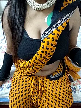 Snapshot of monalisharoy544554 chatting on October 18, 2025, 2:51 pm monalisharoy544554 online show from October 18, 2025, 2:51 pm