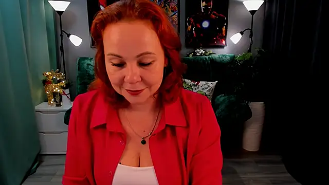 NataliKaminski online show from December 4, 2025, 6:12 am