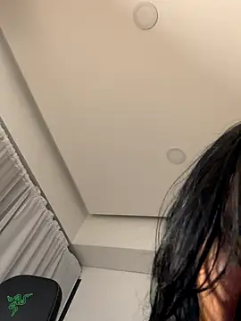 Snapshot of Nahomy_cute1 chatting on November 27, 2025, 2:46 am Nahomy cute1 online show from November 27, 2025, 2:46 am