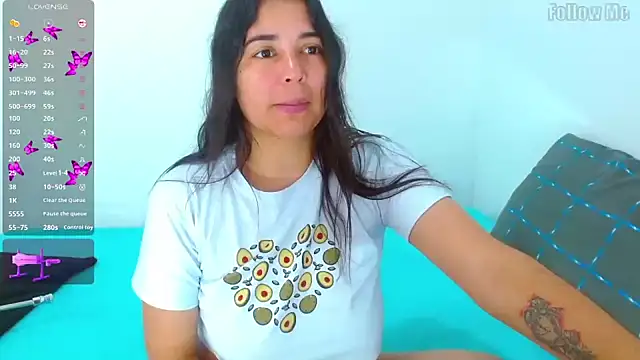 HaannaAGT online show from November 17, 2025, 9:42 pm