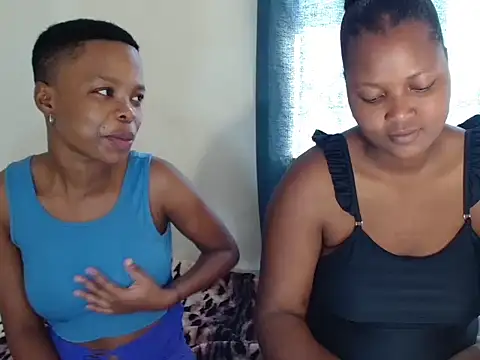 SexyLatoya05 online show from November 12, 2025, 5:52 am