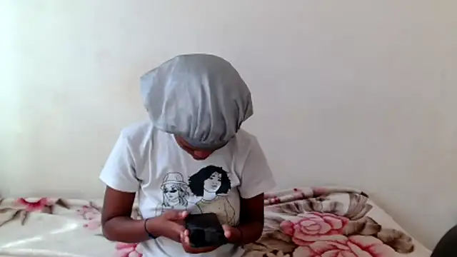 SexyLatoya05 online show from December 1, 2025, 5:34 am