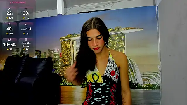 Zakura hot 25 online show from October 14, 2025, 12:00 am