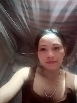 huhu-sexxy online show from October 27, 2025, 1:37 pm