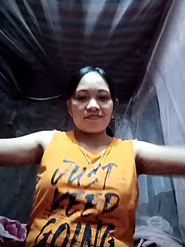 huhu-sexxy online show from November 9, 2025, 1:20 pm