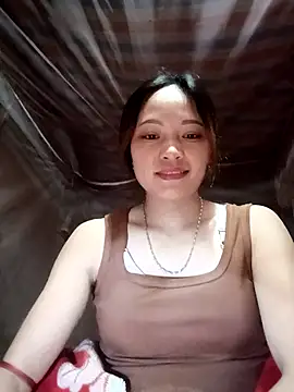 huhu-sexxy online show from November 13, 2025, 9:47 pm