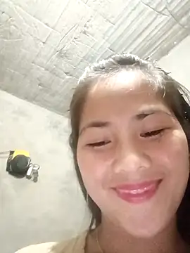 Snapshot of Lyssa-a chatting on November 16, 2025, 1:28 pm Lyssa-a online show from November 16, 2025, 1:28 pm