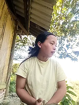 Nguyet2k4 online show from November 26, 2025, 1:28 am