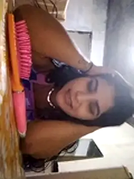 angie hott online show from December 19, 2025, 12:12 pm