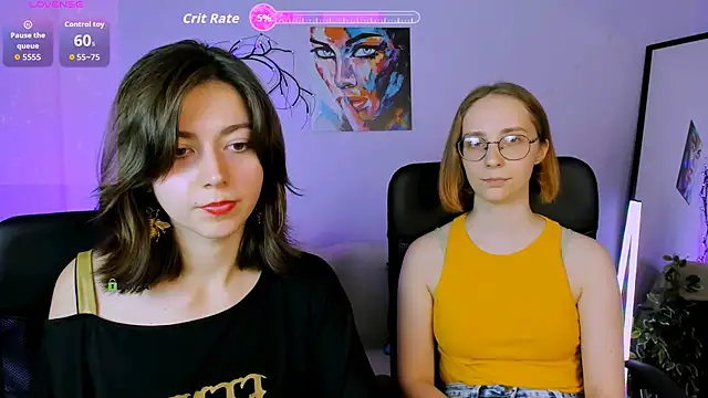 Snapshot of evalora_vei chatting on October 19, 2025, 12:17 pm evalora vei online show from October 19, 2025, 12:17 pm