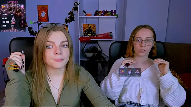 Snapshot of evalora_vei chatting on November 3, 2025, 8:32 pm evalora vei online show from November 3, 2025, 8:32 pm