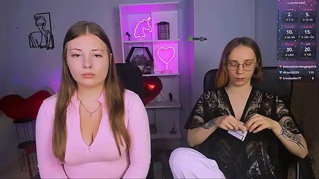 Snapshot of evalora_vei chatting on November 11, 2025, 1:22 pm evalora vei online show from November 11, 2025, 1:22 pm