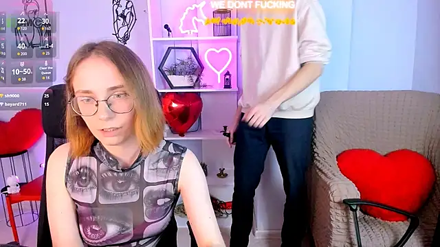 Snapshot of evalora_vei chatting on November 30, 2025, 12:53 pm evalora vei online show from November 30, 2025, 12:53 pm