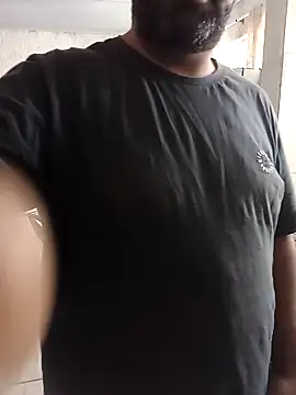 Snapshot of Motoboy100 chatting on December 16, 2025, 11:04 am Motoboy100 online show from December 16, 2025, 11:04 am