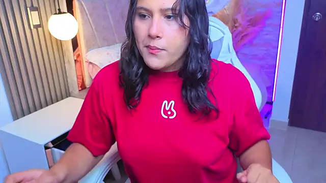 Snapshot of luna_jonezz chatting on October 26, 2025, 9:15 am luna jonezz online show from October 26, 2025, 9:15 am