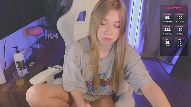 Snapshot of hey_0x chatting on October 16, 2025, 11:00 am hey 0x online show from October 16, 2025, 11:00 am