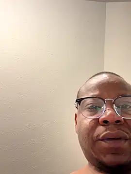 Snapshot of SincereMoneyBJ chatting on October 19, 2025, 4:02 am SincereMoneyBJ online show from October 19, 2025, 4:02 am