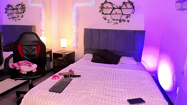 Snapshot of JustinCastiblanco chatting on November 10, 2025, 11:20 am JustinCastiblanco online show from November 10, 2025, 11:20 am