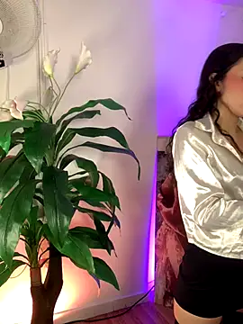 Snapshot of SsexCouplee chatting on November 7, 2025, 12:16 pm SsexCouplee online show from November 7, 2025, 12:16 pm