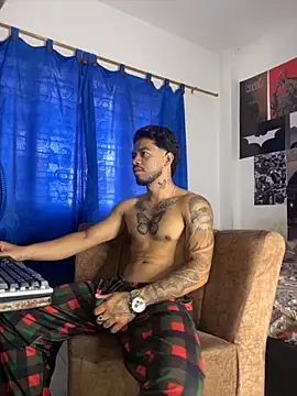 Kylian Alessandro online show from October 21, 2025, 12:06 pm