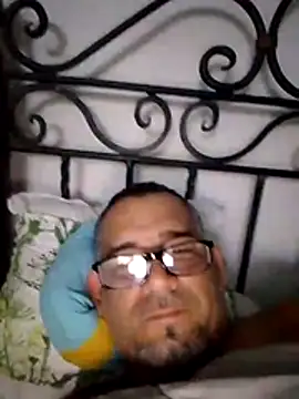 Snapshot of Bebe069- chatting on November 2, 2025, 8:39 am Bebe069- online show from November 2, 2025, 8:39 am