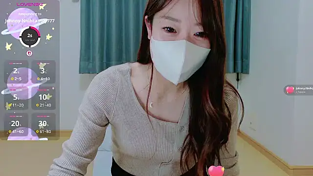 Snapshot of TSUKI_circle chatting on October 24, 2025, 2:35 pm TSUKI circle online show from October 24, 2025, 2:35 pm