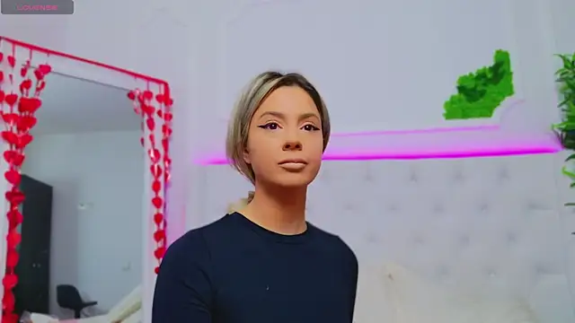 Snapshot of AriannaSins chatting on February 28, 2025, 4:20 pm AriannaSins online show from February 28, 2025, 4:20 pm