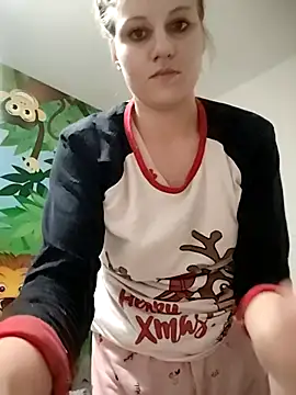 Snapshot of SandyCassie chatting on October 23, 2025, 12:21 am SandyCassie online show from October 23, 2025, 12:21 am