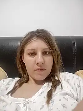 Snapshot of SandyCassie chatting on October 28, 2025, 5:11 am SandyCassie online show from October 28, 2025, 5:11 am