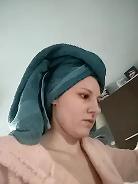 Snapshot of SandyCassie chatting on October 30, 2025, 6:37 am SandyCassie online show from October 30, 2025, 6:37 am