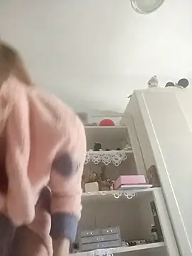 Snapshot of SandyCassie chatting on November 1, 2025, 9:55 am SandyCassie online show from November 1, 2025, 9:55 am