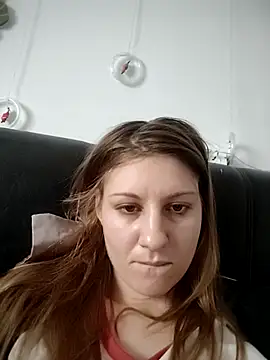 Snapshot of SandyCassie chatting on December 4, 2025, 7:28 am SandyCassie online show from December 4, 2025, 7:28 am