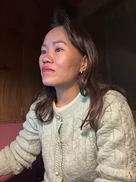 Snapshot of Saomai25 chatting on December 17, 2025, 10:21 am Saomai25 online show from December 17, 2025, 10:21 am