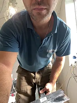 AndyLynn online show from October 24, 2025, 7:38 am