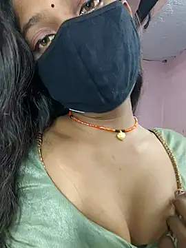 Snapshot of sweet_couple99 chatting on October 26, 2025, 1:00 am sweet couple99 online show from October 26, 2025, 1:00 am