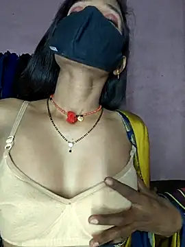 Snapshot of sweet_couple99 chatting on November 30, 2025, 2:04 am sweet couple99 online show from November 30, 2025, 2:04 am