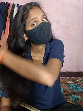 Snapshot of sweet_couple99 chatting on December 4, 2025, 8:45 am sweet couple99 online show from December 4, 2025, 8:45 am