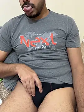 Handsome8677 online show from November 22, 2025, 7:51 am