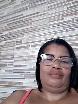 Snapshot of Gordinha54 chatting on October 15, 2025, 12:49 pm Gordinha54 online show from October 15, 2025, 12:49 pm