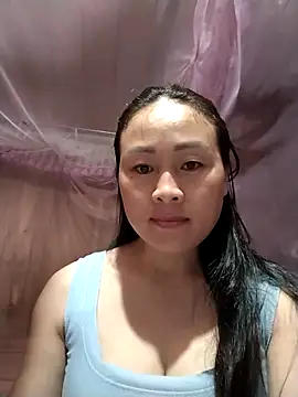 Snapshot of Spring-mky chatting on October 29, 2025, 3:25 pm Spring-mky online show from October 29, 2025, 3:25 pm