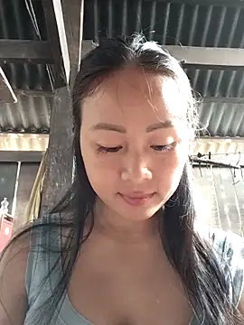 Snapshot of Spring-mky chatting on October 30, 2025, 3:30 am Spring-mky online show from October 30, 2025, 3:30 am