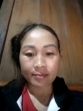 Snapshot of Spring-mky chatting on November 3, 2025, 12:28 pm Spring-mky online show from November 3, 2025, 12:28 pm