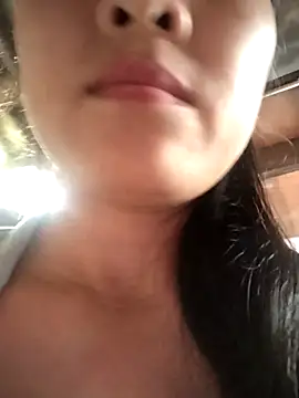 Snapshot of Spring-mky chatting on November 4, 2025, 3:16 am Spring-mky online show from November 4, 2025, 3:16 am