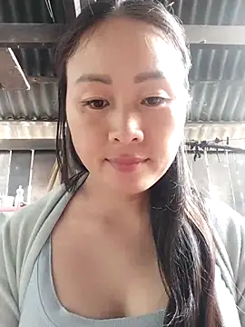 Snapshot of Spring-mky chatting on November 5, 2025, 3:39 am Spring-mky online show from November 5, 2025, 3:39 am